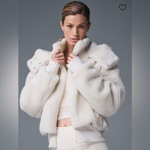 Alo Foxy Sherpa Jackey size small